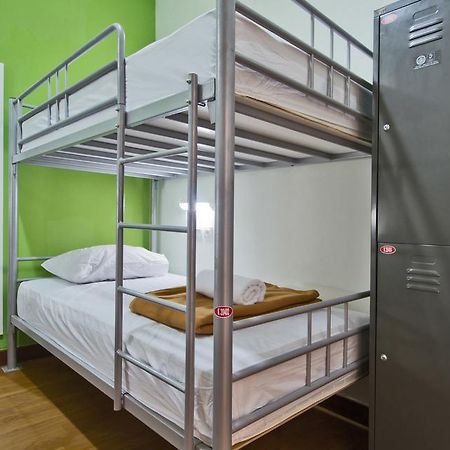 Cx Hostel Kuta Raya Экстерьер фото