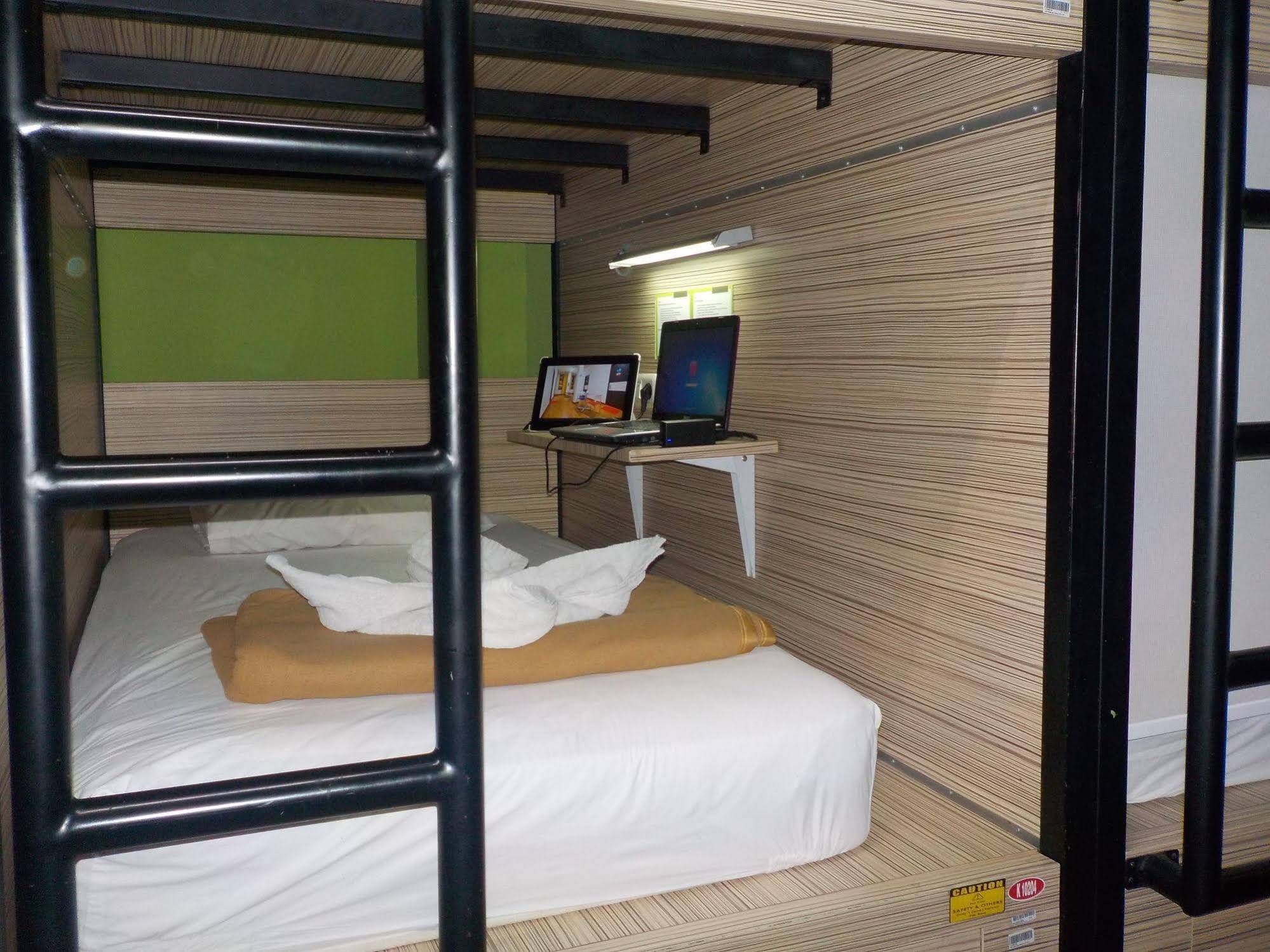 Cx Hostel Kuta Raya Экстерьер фото