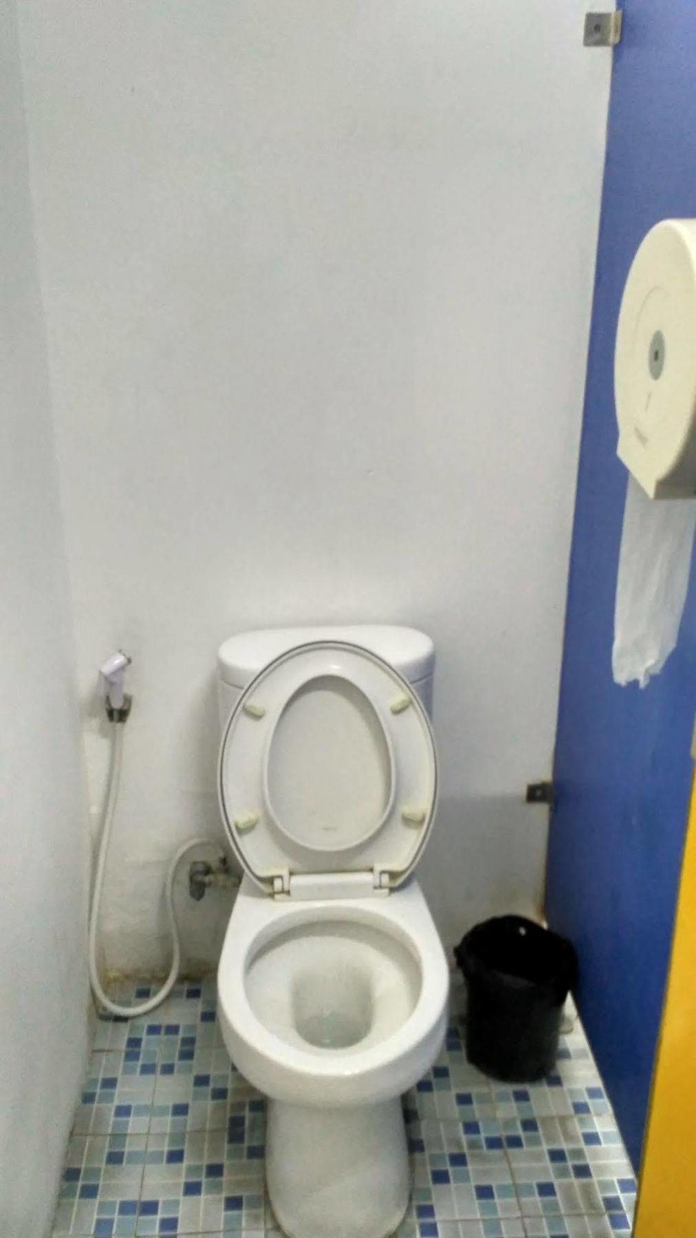 Cx Hostel Kuta Raya Экстерьер фото